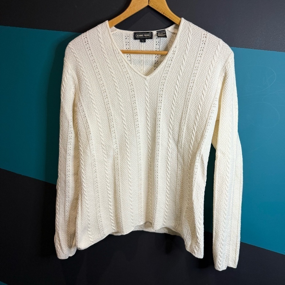 JEANNE PIERRE Cream V-Neck Cable-Knit Sweater